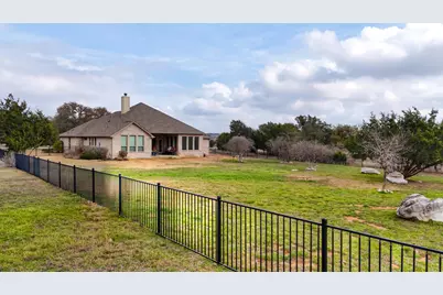 101 Rocky Summit Court, Spicewood, TX 78669 - Photo 20