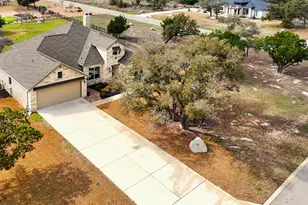 101 Rocky Summit Ct, Spicewood, TX 78669 - Photo 30