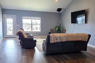 202 W Rio Llano Dr, Llano, TX 78643 - Photo 6