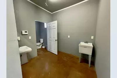 802 N Phillips Ranch Road, Granite Shoals, TX 78654 - Photo 16