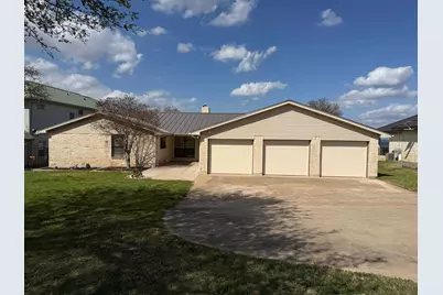 209 Senisa Dr., Buchanan Dam, TX 78609 - Photo 2