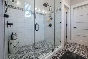 1002 Pecan Circle Circle, Marble Falls, TX 78654 - Photo 24