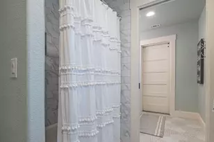 1002 Pecan Circle Circle, Marble Falls, TX 78654 - Photo 6