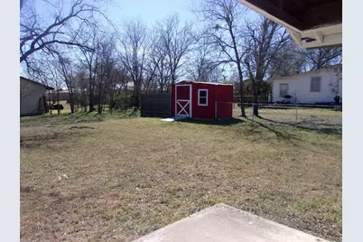 900 E Wallace, Llano, TX 78643 - Photo 20