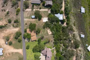 25421 Pedernales Point Dr, Spicewood, TX 78669 - Photo 14