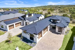 206 Azalea Loop, Horseshoe Bay, TX 78657 - Photo 2