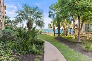 96 Island Dr, Horseshoe Bay, TX 78657 - Photo 2