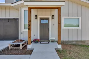 230 Rosehill Dr, Granite Shoals, TX 78654 - Photo 2