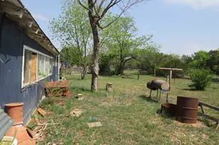 510 South St, Tow, TX 78672 - Photo 4