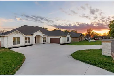 181 Broadmoor St, Meadowlakes, TX 78654 - Photo 1