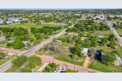 309 Avenue M, Marble Falls, TX 78654 - Photo 4