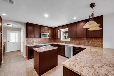 201 W Heron, Highland Haven, TX 78654 - Photo 10