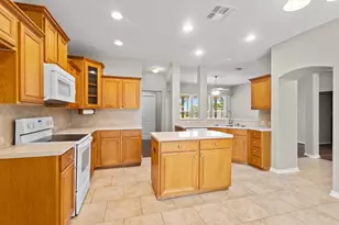 112 Mari Ln, Spicewood, TX 78669 - Photo 8