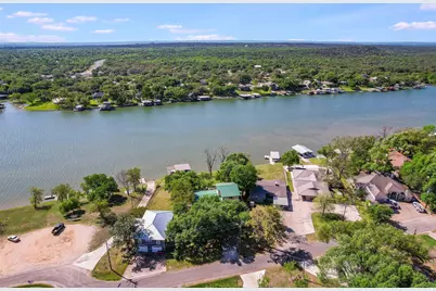 1704 Bluebonnet, Kingsland, TX 78639 - Photo 28