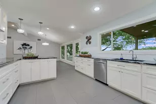 1704 Bluebonnet, Kingsland, TX 78639 - Photo 18