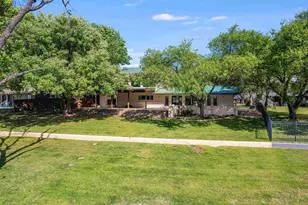 1704 Bluebonnet, Kingsland, TX 78639 - Photo 14