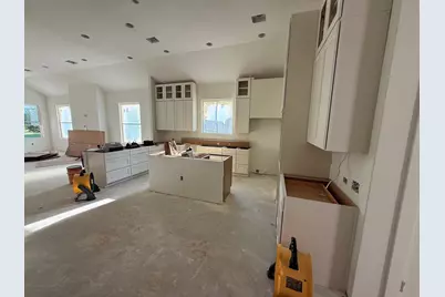 604 Hi Circle South, Horseshoe Bay, TX 78657 - Photo 4