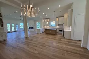 604 Hi Cir S, Horseshoe Bay, TX 78657 - Photo 4