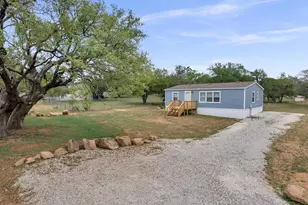 156 Julie Ln, Kingsland, TX 78639 - Photo 2