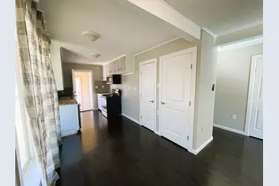 1107 E Brown Street, Llano, TX 78643 - Photo 14