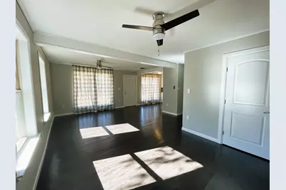 1107 E Brown Street, Llano, TX 78643 - Photo 4