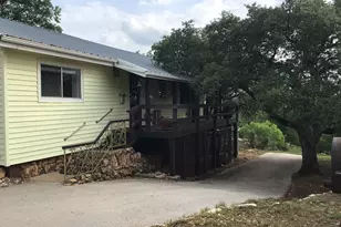 874 Sandy Mountain Dr, Sunrise Beach, TX 78643 - Photo 2