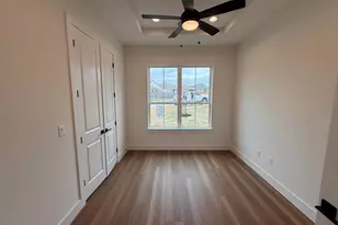 406 Hogans Pl, Meadowlakes, TX 78654 - Photo 16