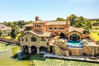 113 La Posada, Horseshoe Bay, TX 78657 - Photo 2