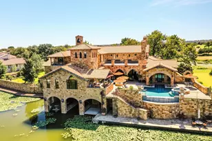 113 La Posada, Horseshoe Bay, TX 78657 - Photo 2