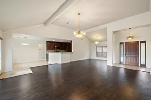 215 Maverick Circle, Horseshoe Bay, TX 78657 - Photo 6