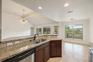 215 Maverick Circle, Horseshoe Bay, TX 78657 - Photo 12