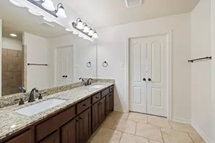 215 Maverick Circle, Horseshoe Bay, TX 78657 - Photo 18