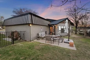 301 Sombrero, Horseshoe Bay, TX 78657 - Photo 4