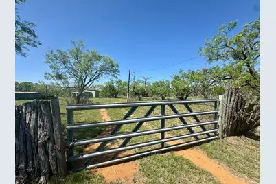 790 Cr 102, Llano, TX 78643 - Photo 2