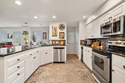 1011 Ridge Point Drive, Marble Falls, TX 78654 - Photo 10