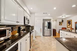 1011 Ridge Point Dr, Marble Falls, TX 78654 - Photo 10