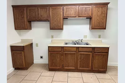 815 Sixth St, Marble Falls, TX 78654 - Photo 8