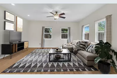 607 5th Street, Marble Falls, TX 78654 - Photo 2