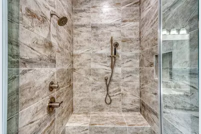 105 Amiata, Horseshoe Bay, TX 78657 - Photo 20