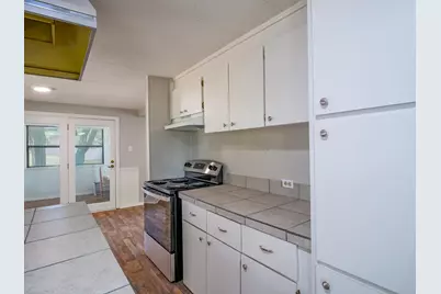 1605 Colonneh, Horseshoe Bay, TX 78657 - Photo 8