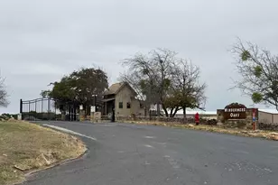 712 Coventry Rd, Spicewood, TX 78669 - Photo 1