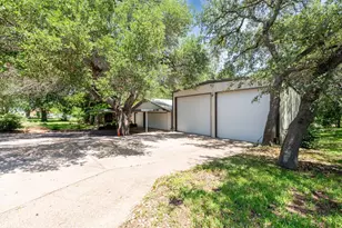 417 Co Rd 136A, Kingsland, TX 78639 - Photo 6