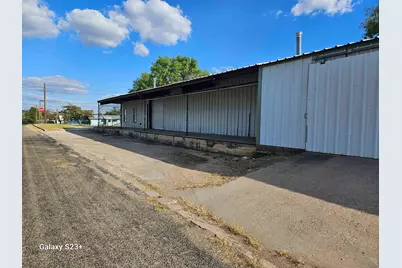 1209 Bessemer, Llano, TX 78643 - Photo 4