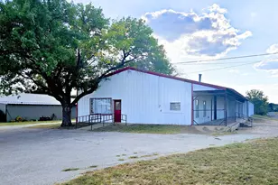 1209B Bessemer, Llano, TX 78643 - Photo 1