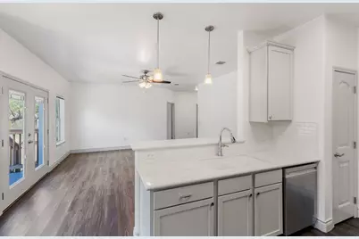 111 E Mesquite Drive, Granite Shoals, TX 78654 - Photo 8