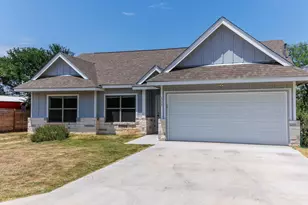 111 E Mesquite Dr, Granite Shoals, TX 78654 - Photo 2