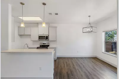 111 E Mesquite Drive, Granite Shoals, TX 78654 - Photo 6