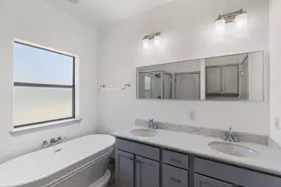 111 E Mesquite Dr, Granite Shoals, TX 78654 - Photo 12