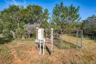 271 The Rock Rd, Buchanan Dam, TX 78609 - Photo 6