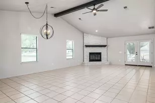 26 Fairway Ln, Meadowlakes, TX 78654 - Photo 4